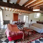 Chateau De La Tour Du Breuil 住宿加早餐酒店 3*
