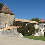 Chateau De La Tour Du Breuil 住宿加早餐酒店 3*