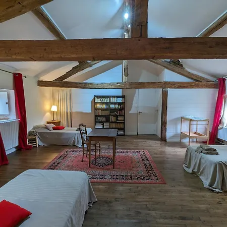 Château De La Tour Du Breuil Le Breuil (Charente)